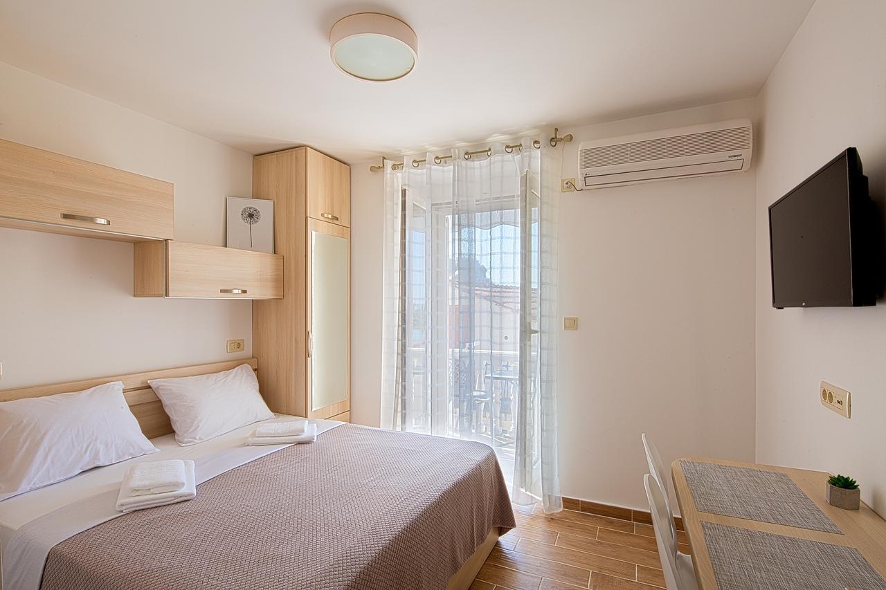 בודווה Apartments Djuro Rafailovic מראה חיצוני תמונה