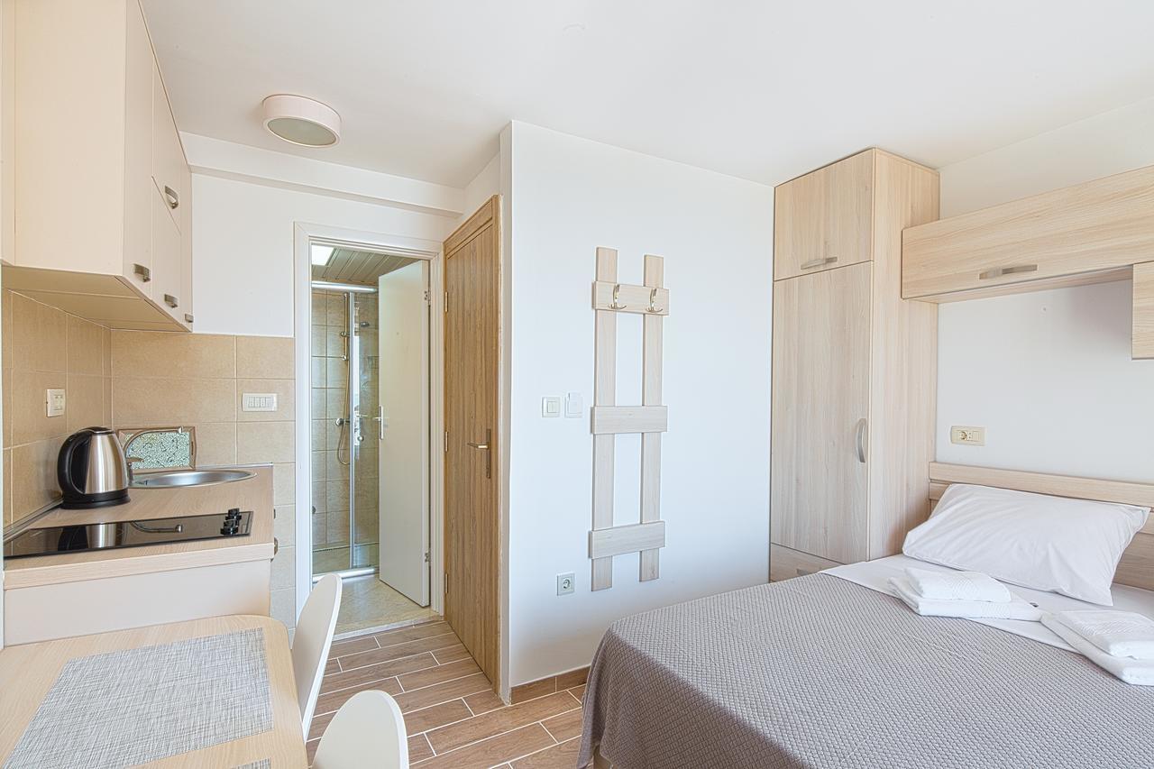 בודווה Apartments Djuro Rafailovic מראה חיצוני תמונה