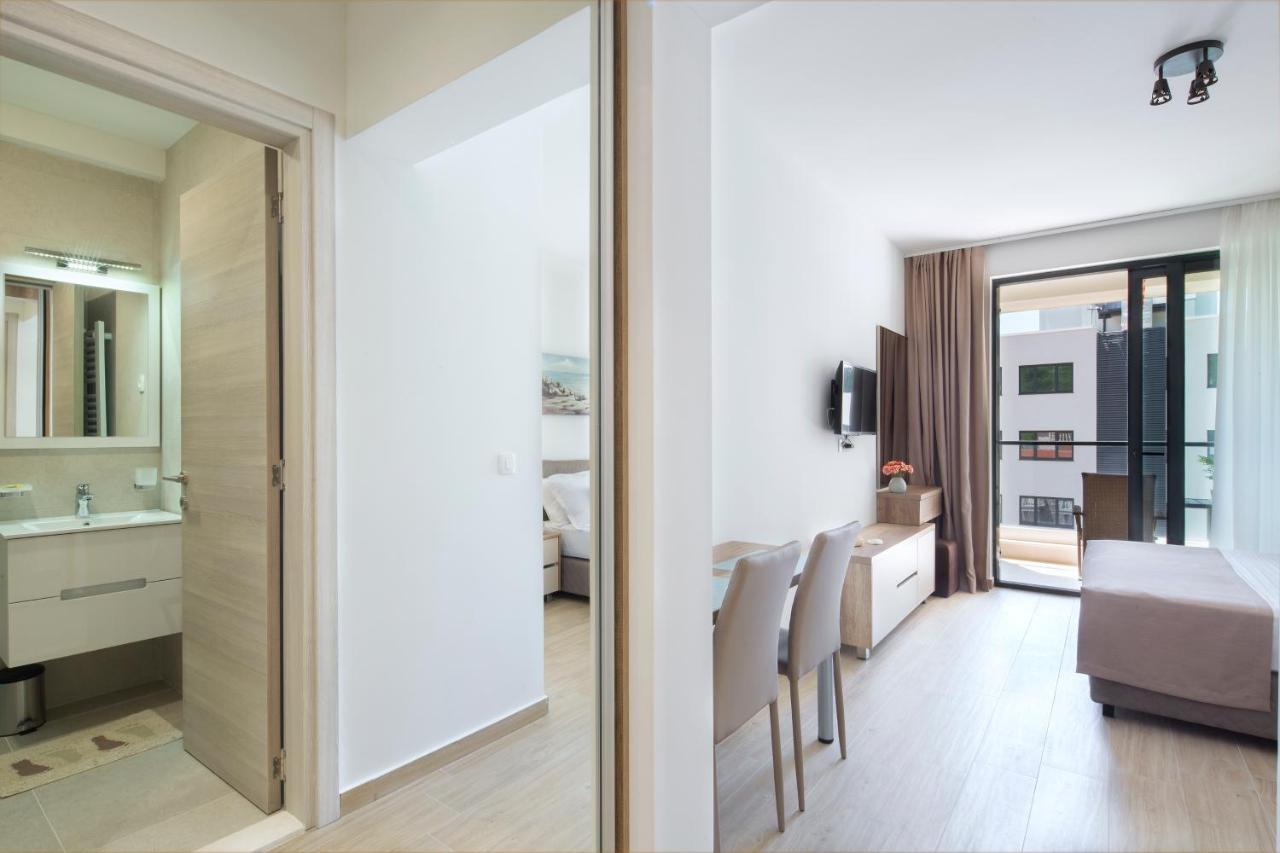 בודווה Apartments Djuro Rafailovic מראה חיצוני תמונה