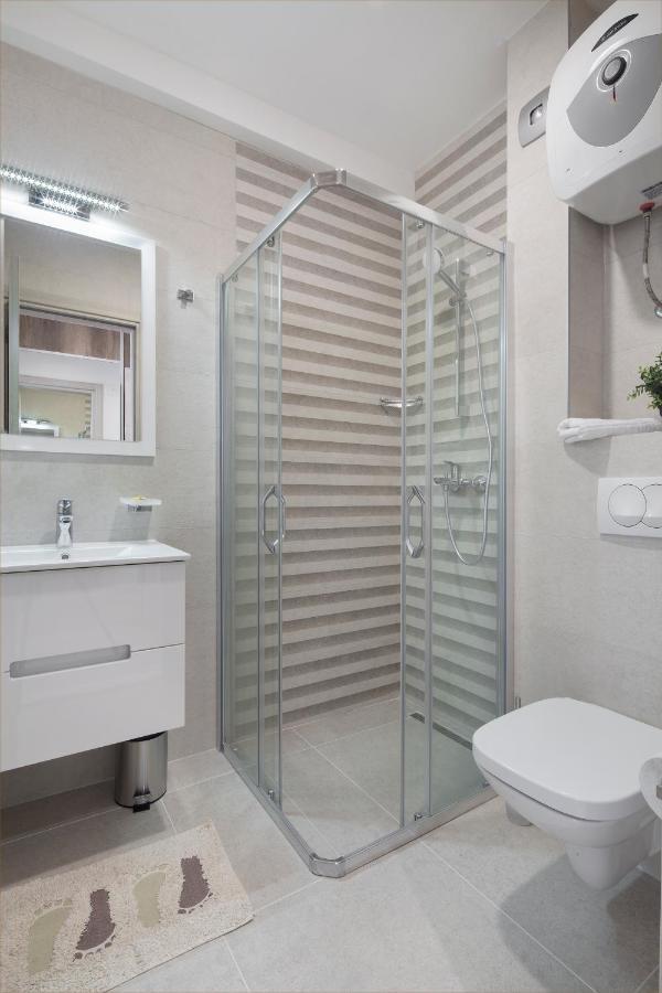 בודווה Apartments Djuro Rafailovic מראה חיצוני תמונה